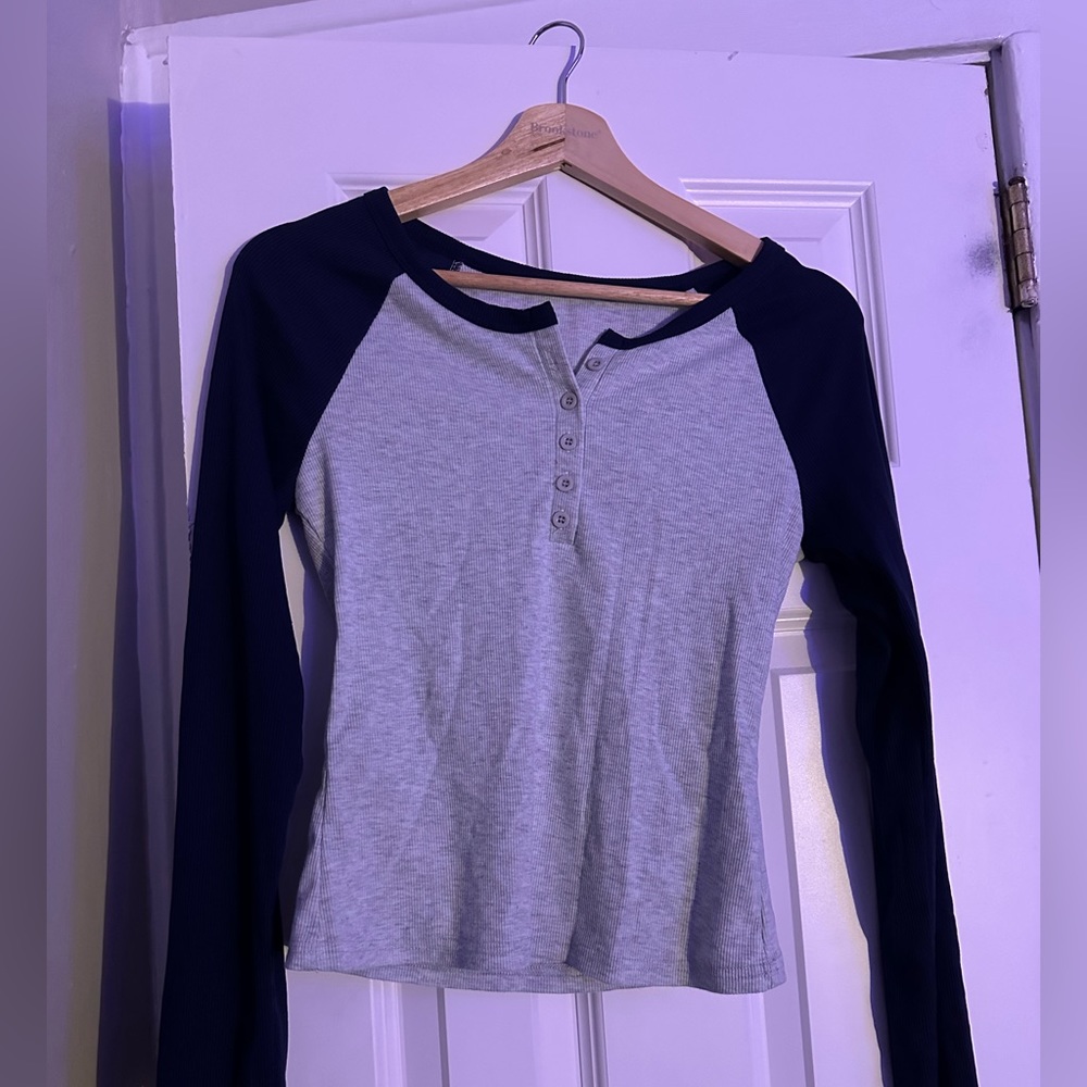 Y2K button down top - Picture 2 of 2